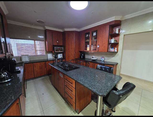 3 BEDROOM HOUSE TO LET IN VAALPARK